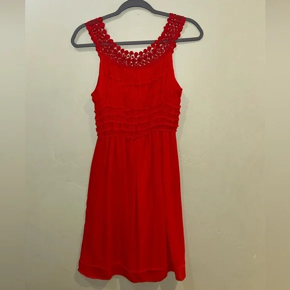 Max Studio Red Sleeveless Dress with Lace Detail. Ruched Waist. Size Medium. - Picture 4 of 5